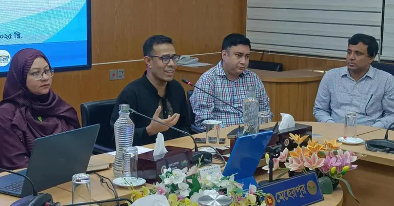 কথা বলছেন প্রধান উপদেষ্টার বিশেষ সহকারী (ঐকমত্য গঠন) মনির হায়দার